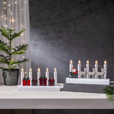 Ljusstake Julia vit 5-armad med julklappar