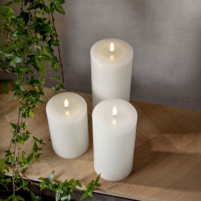 Blockljus Flamme Flow BIG Vit 22,5cm Blockljus Flamme Flow BIG Vit 22,5cm