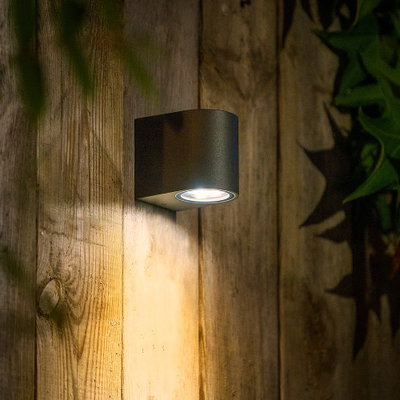 Vägglampa Gilvus 4W 177lm IP44