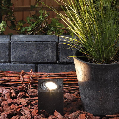 Trädgårdsspotlight Cylon 2,6W 150lm från Garden Lights