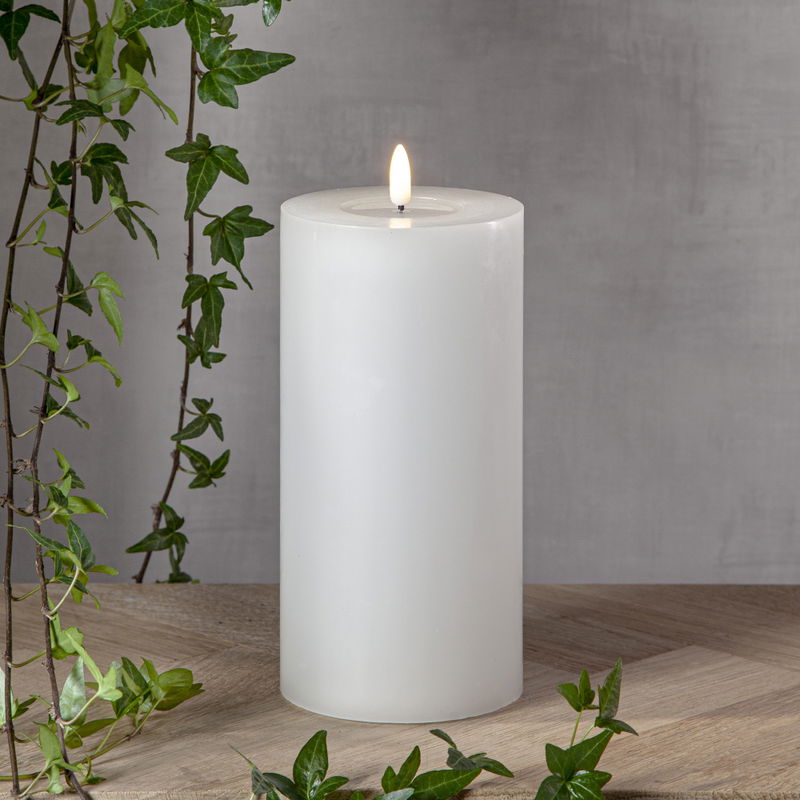 Blockljus Flamme Flow BIG Vit 22,5cm Blockljus Flamme Flow BIG Vit 22,5cm