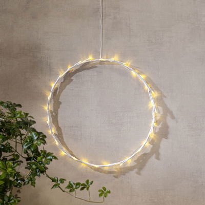 Hängande vit krans Crispy