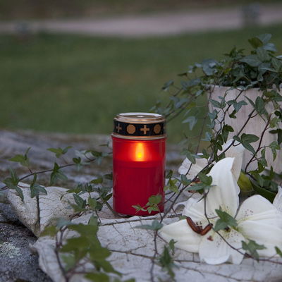 Minnesljus Serene 12cm Röd