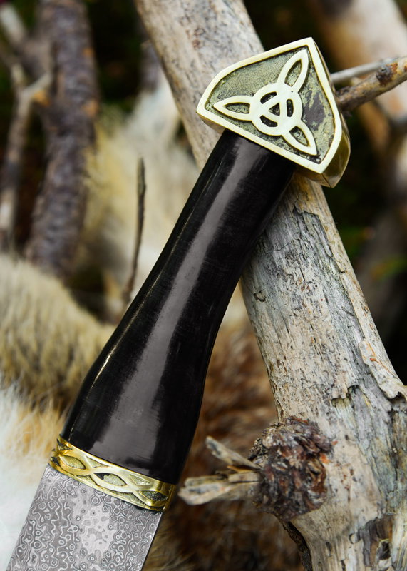 Viking Kniv med Damskus Stål från 800-talet