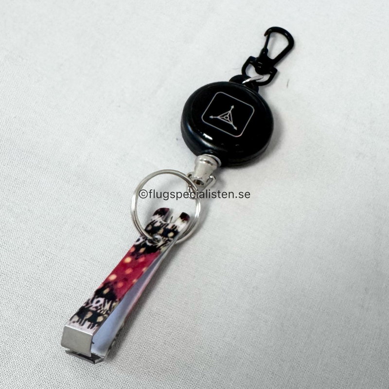 A Pin & Reel with cable and cutter