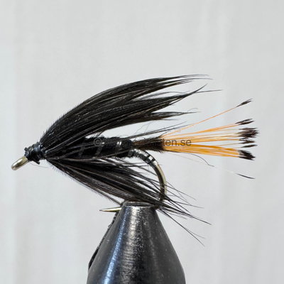 Black Pennel silver tag