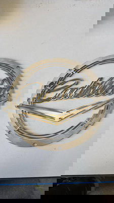 Cadillac 8" Högtalargaller