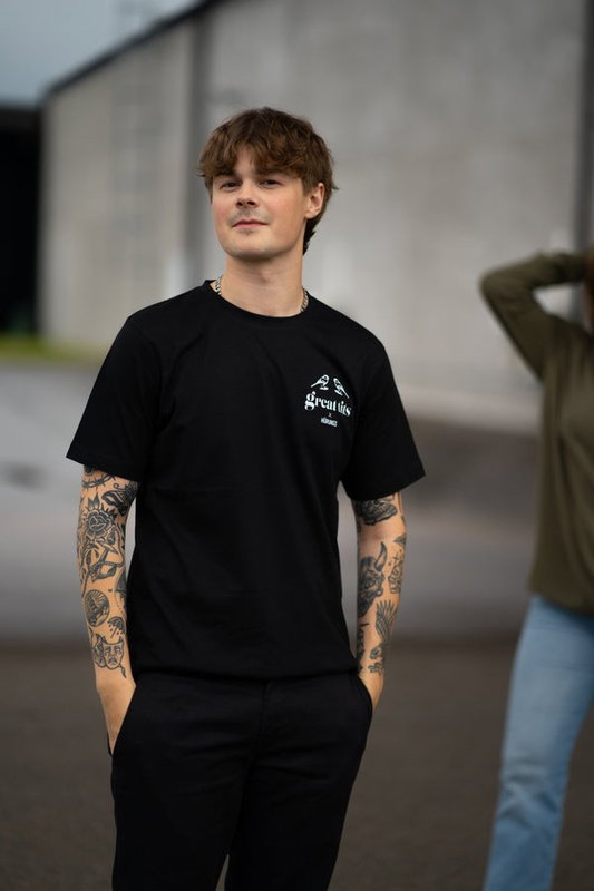 T-shirt svart