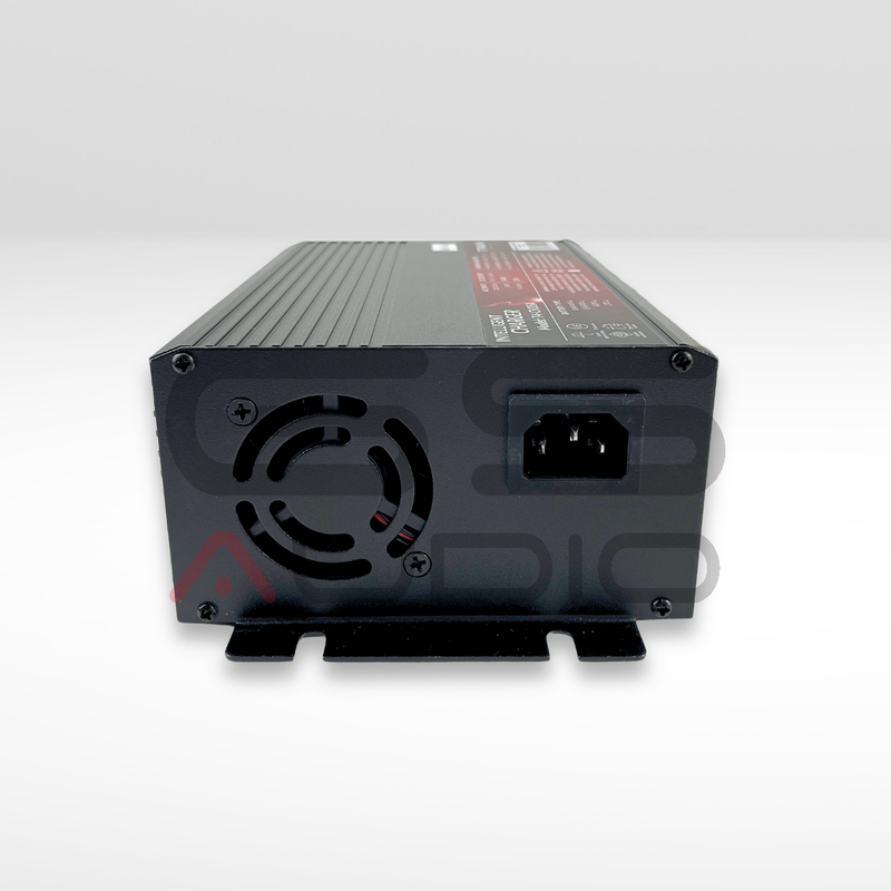 GS Audio TITANIUM Intelligent Batteriladdare 35A