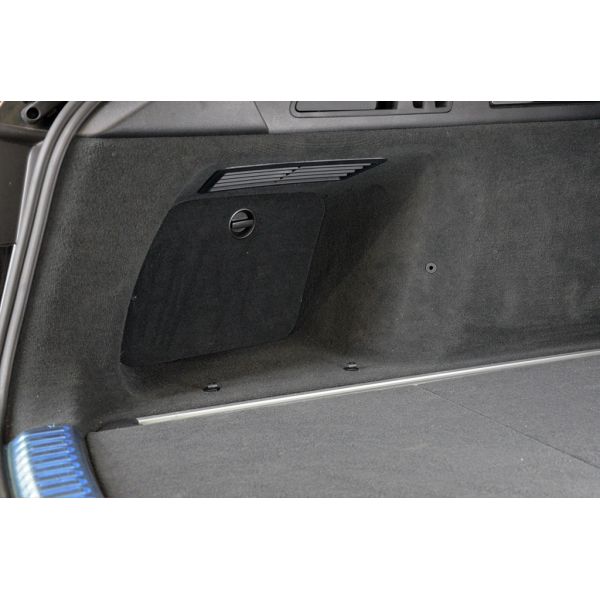 Audi A6 C8 Avant 2018 -, subwoofer 8"/20cm, volume 10 liters