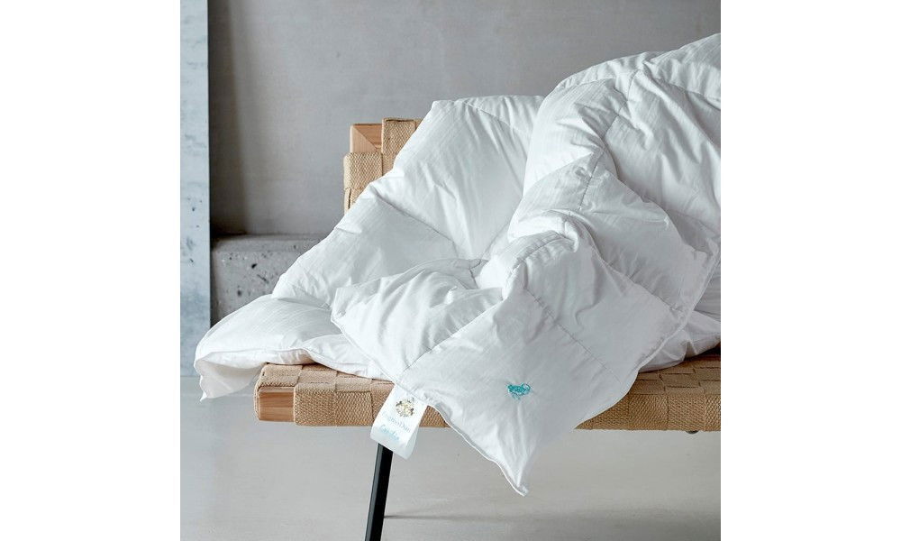 Paket Duntäcke & Dunkudde 550g 150x210 + 500g 50x60 Engmo Dun Paket Duntäcke & Dunkudde 550g 150x210 + 500g 50x60 Engmo Dun