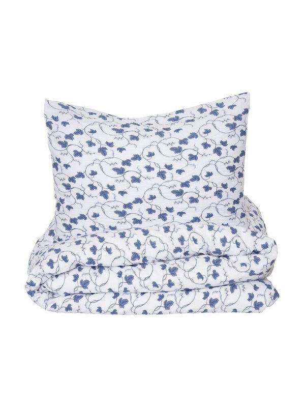 Backa Seersucker Blå Blommor Bäckebölja Bäddset Enkeltäcke 150x210 Kosta Linnewäfveri Backa Seersucker Blå Blommor Bäckebölja Bäddset Enkeltäcke 150x210 Kosta Linnewäfveri