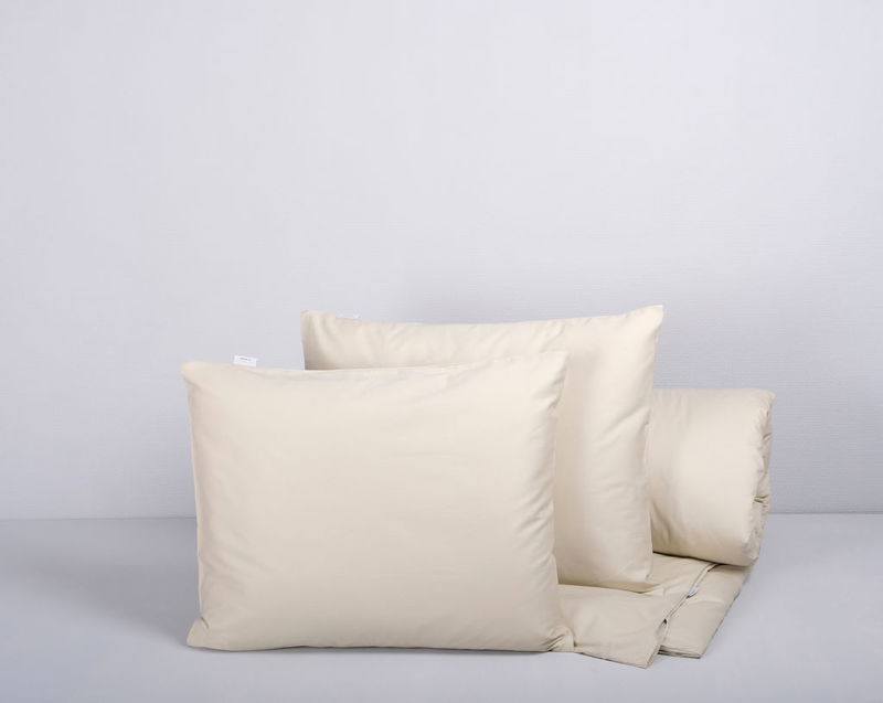 Vännäs Beige Satin Bäddset Enkeltäcke 150x210 Värnamo of Sweden Vännäs Beige Satin Bäddset Enkeltäcke 150x210 Värnamo of Sweden