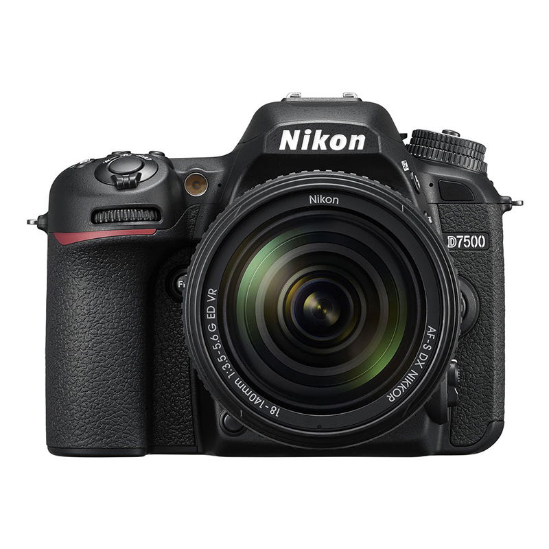 Nikon D7500 + 18-140mm VR Kit Svart