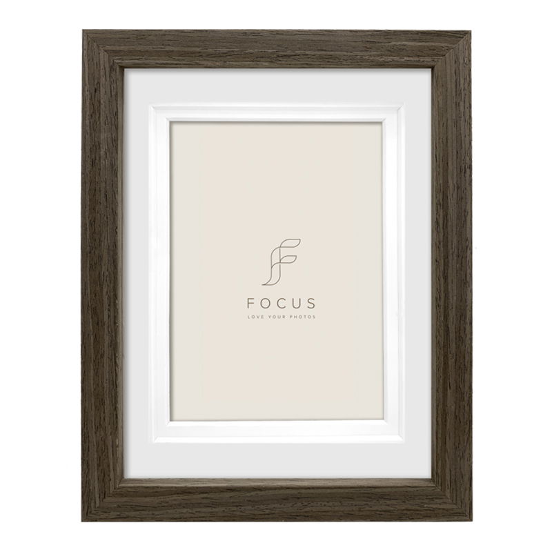 Focus Dahlia Valnöt 40x50 (PP30x40)