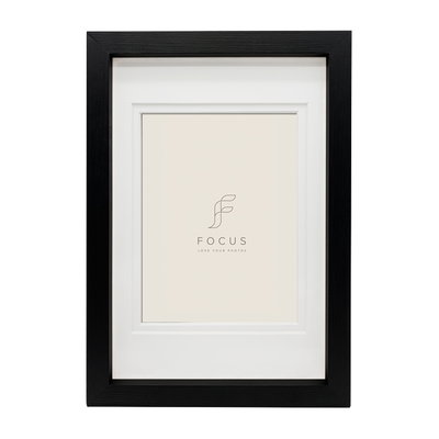 Focus Dahlia Svart 18x24 (PP13x18)