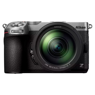 Nikon Z5 IIc Silver + 24-200/4-6,3 VR