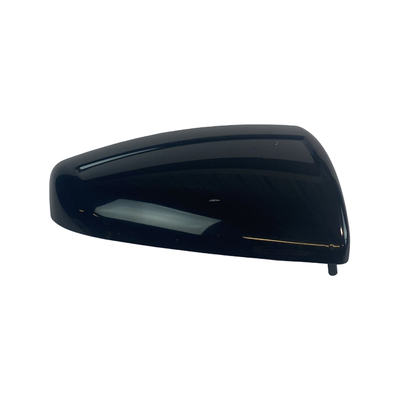 Svart speildeksel bak høyre til Aixam mopedbil