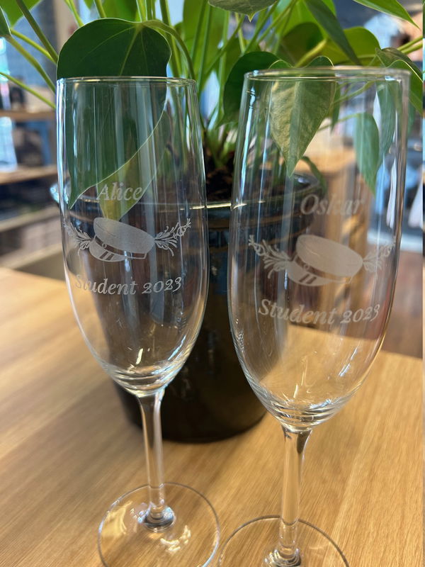 Studentglas "Student 2023"(Gravyr ingår)