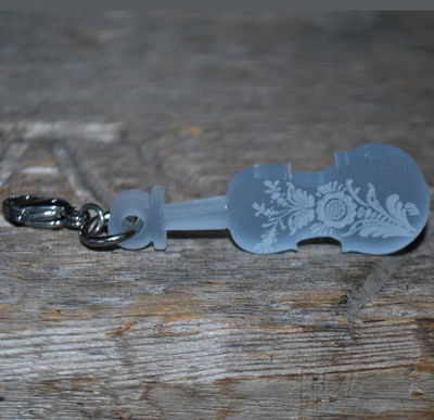Charm - Violin with gourd engraving