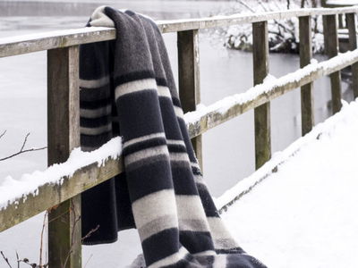 Falu Rödfärg filt Vintervärme  135x200 cm