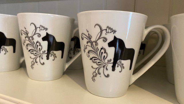 Mugg - Kurbits & Dalahäst svart/vit 