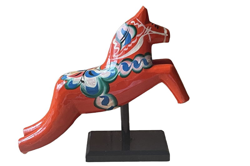 Dalahäst - Hoppande hästen monterad på träplatta (Samlarobjekt!)
