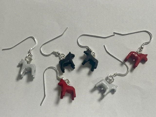 Örhängen - Dalahästar 1 cm (Minsta dalahästarna!)