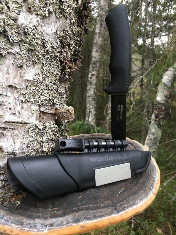 Bush Craft Survival, Black