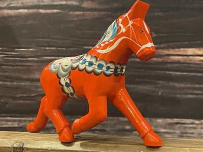 Den travande dalahästen