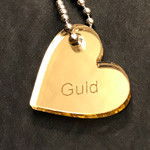 Kari - Örhängen med små Dalahästar