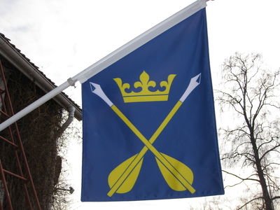 Fasadflagga - Dalarnas landskapsvapen Dalpilarna