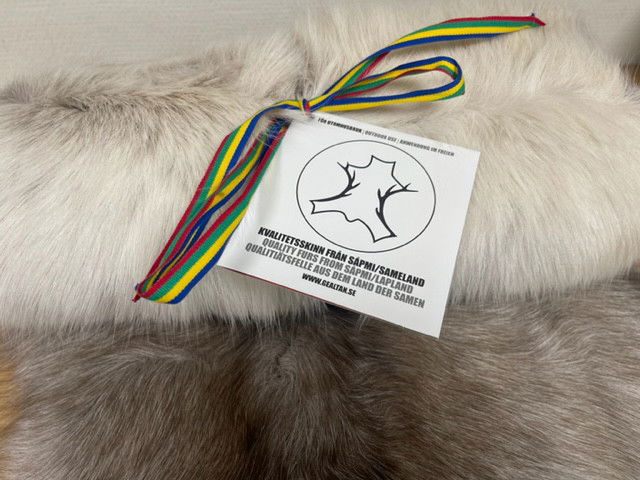 Sittunderlag i renskinn från Idre Sameby 