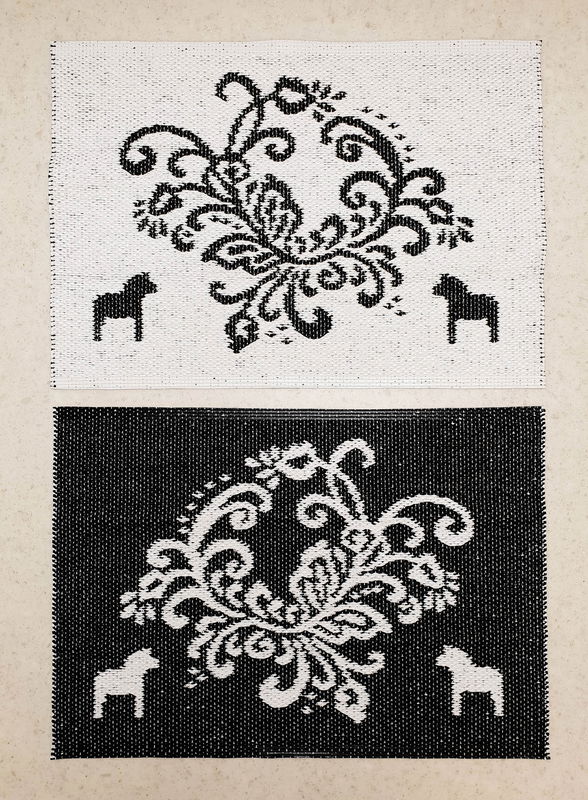 Kurbits dörrmatta med Dalahästar 50x70 cm - Vändbar vinylmatta