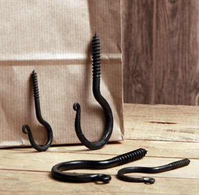 Skruvkrok i smide - Välj mellan två olika storlekar