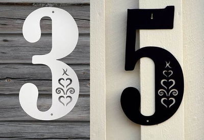 Fasadsiffra Hjärtespira , svart  eller vit