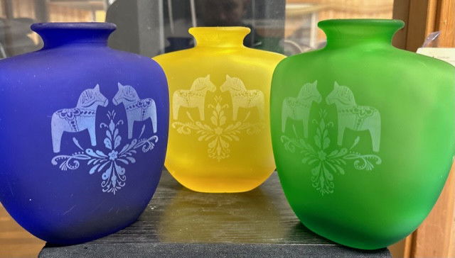 Vas i frostat glas 16,5 cm - Dalahästar & Kurbits