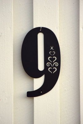 Fasadsiffra Hjärtespira , svart  eller vit