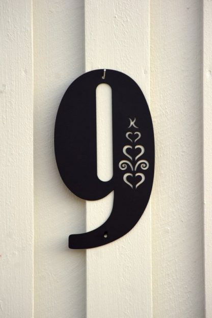 Fasadsiffra Hjärtespira , svart  eller vit