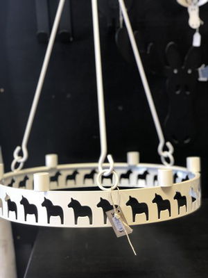 Ljuskrona med dalahästar - Sex kronljus