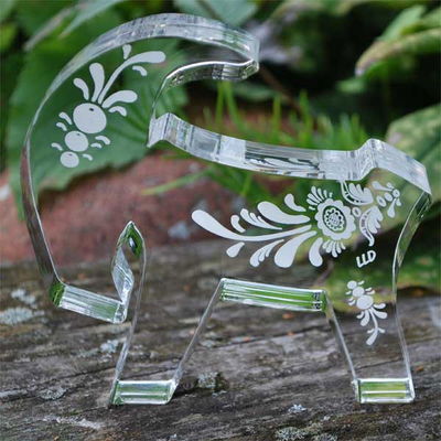 Kårebocken i plexiglas med personlig gravyr