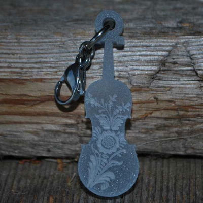 Charm - Violin with gourd engraving