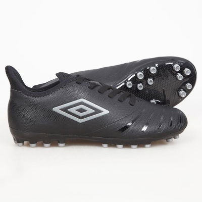 Umbro UX Accuro lll Club AG junior svart