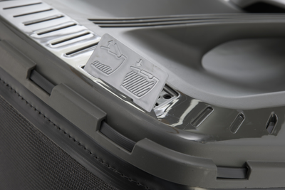 Stiga självgående batteridriven gräsklippare med uppsamlare Combi 548e S kit