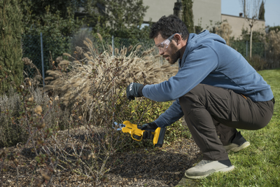 Stiga batteridriven  sekatör SC 100e Kit