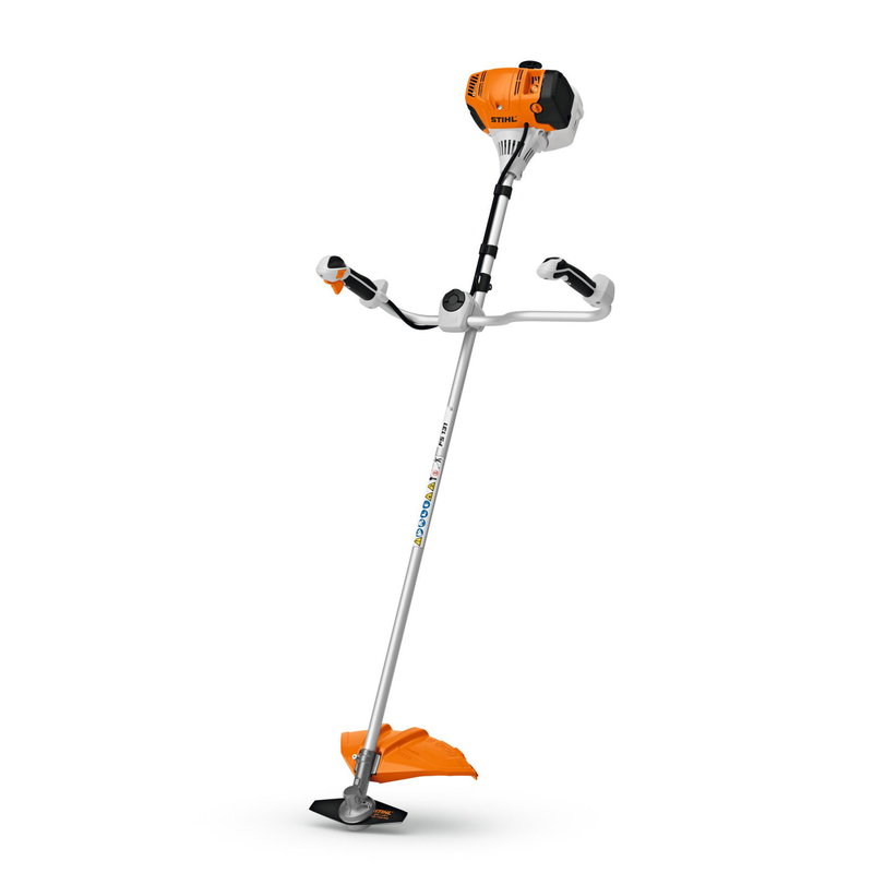STIHL FS 131 bensindriven röjsåg – kraftfull 4-MIX med komplett utrustning