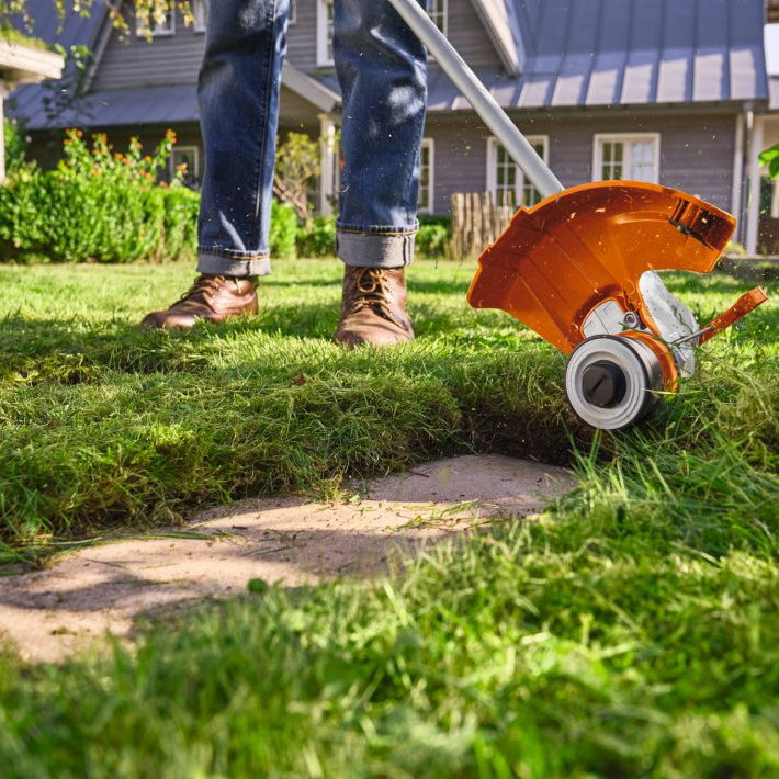 STIHL FSA 50 Batteridriven Röjsåg – Kraftfull, Tyst & Ergonomisk Grästrimmer