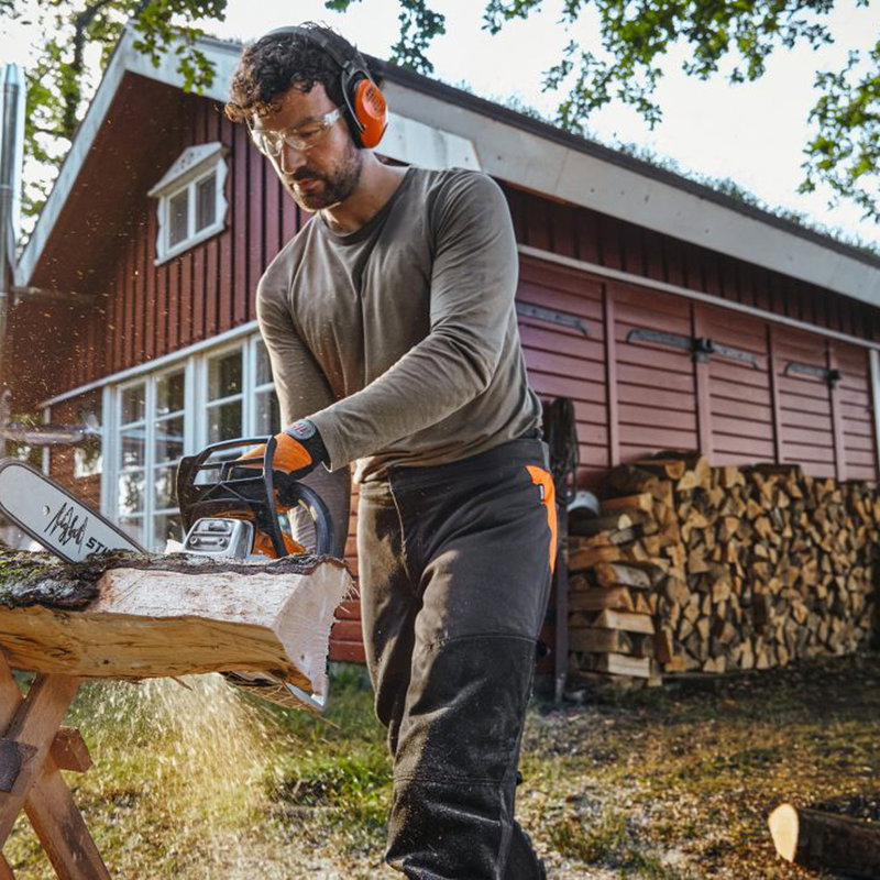 STIHL MS 162 – lätt och pålitlig bensindriven motorsåg för tomt och trädgård