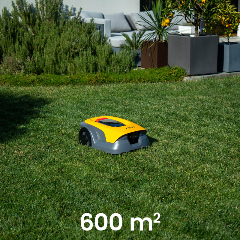 Stiga robotgräsklippare kabelfri med HDR kamera A8V, 800 kvm