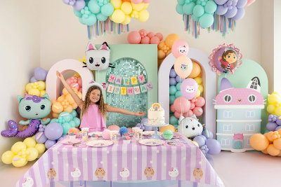 Pappersduk Gabbys dockskåp – 180 × 120 cm